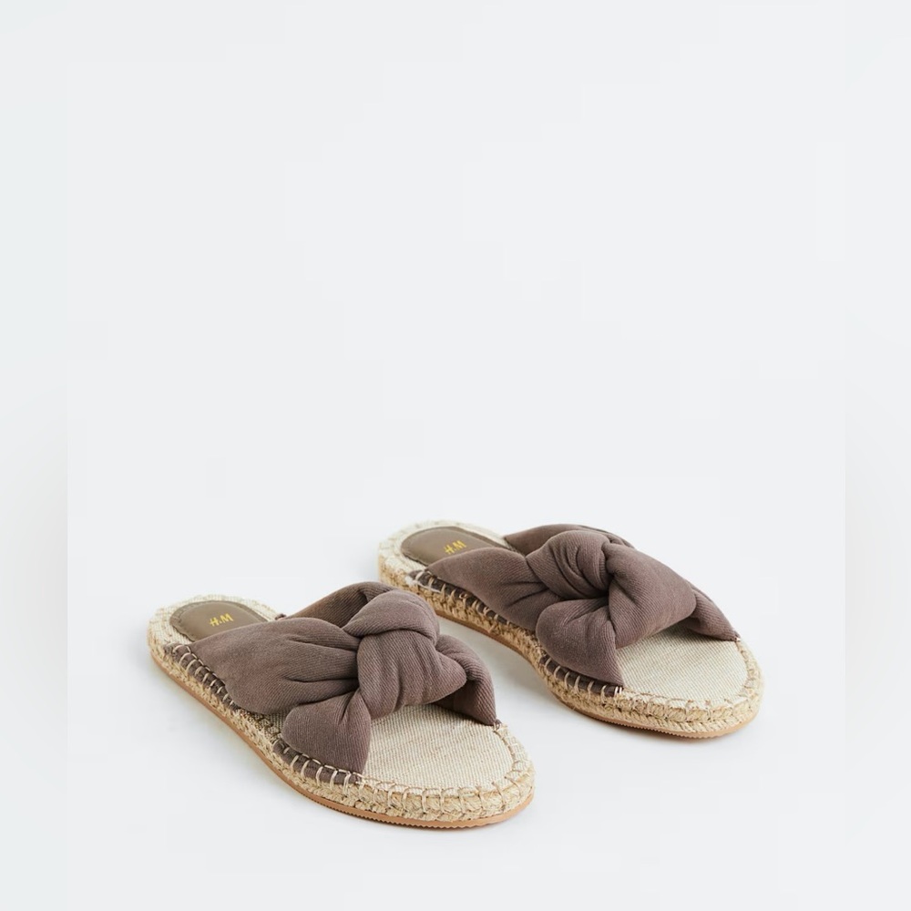 H&M Canvas Front Knot Detail Espadrille Slides Light Brown Flats Sandals Sz 8.5